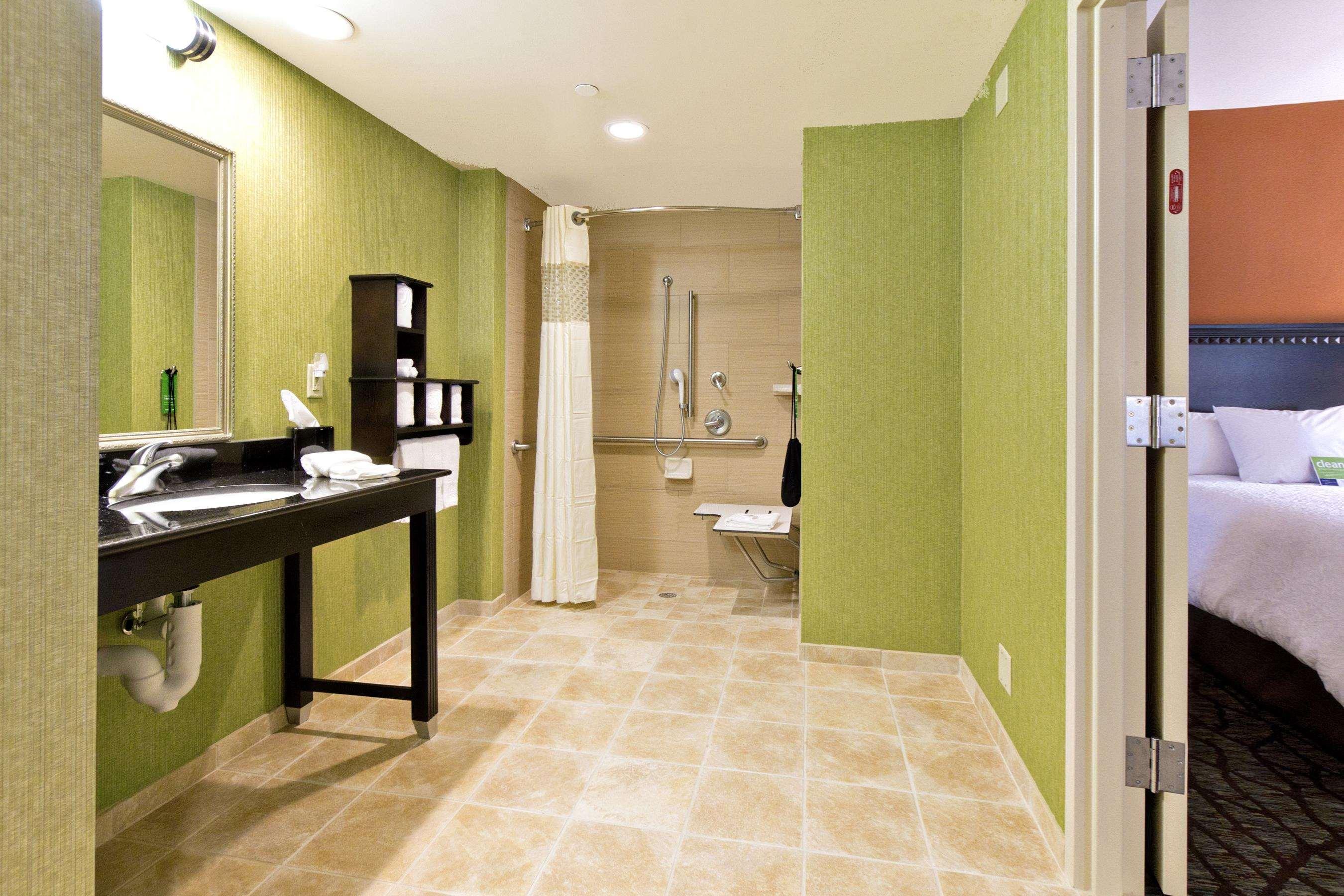Hampton Inn Asheville-Tunnel Road Δωμάτιο φωτογραφία
